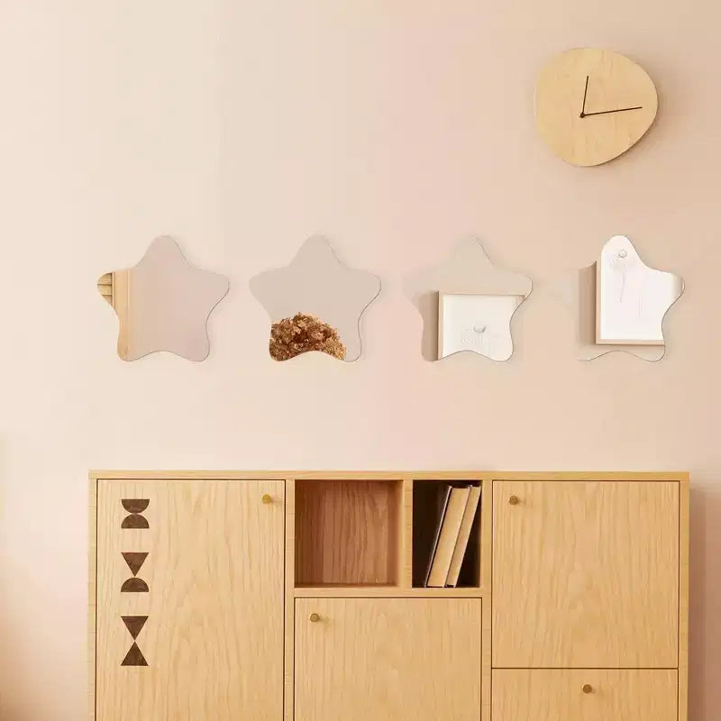 Miroirs Décoratifs Auto-Adhésifs Français pour la Maison (Lot de 4), Disponibles en 8 Formes Uniques